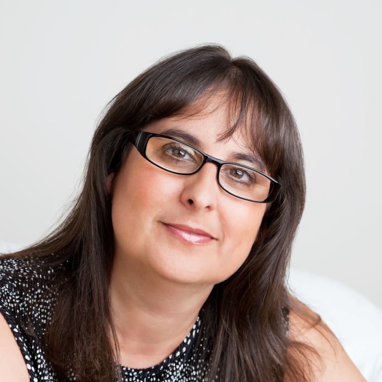 Michelle Barratt — B4 English